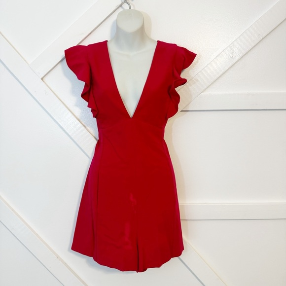 Black Halo Deklyn Ruffle Flutter Sleeve V-Neck Short Romper Red Sz 14 - Picture 2 of 9